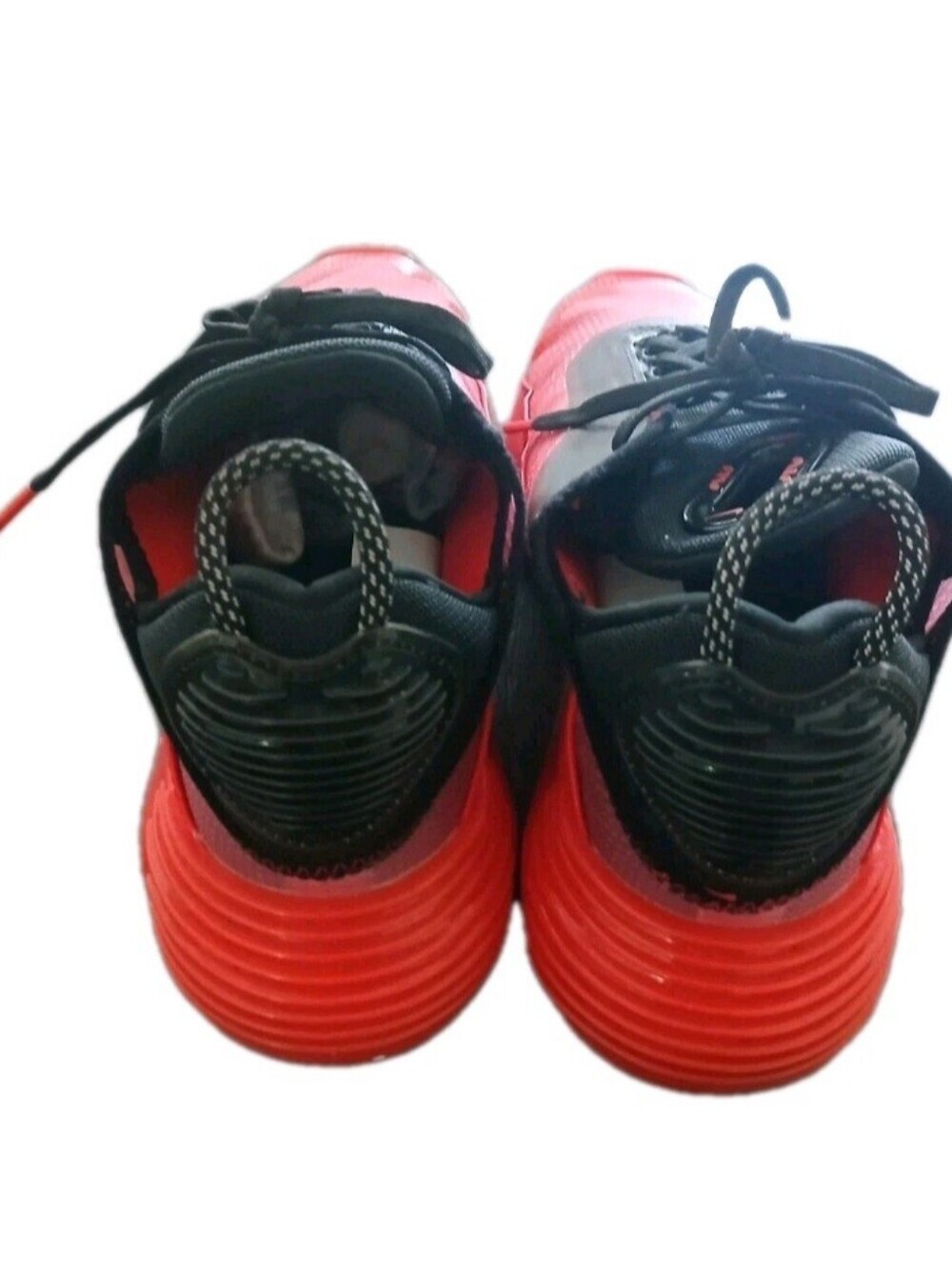 Nike Air Max 2090 Bred Red & Black Sneakers Men's Size:8 Basketball Shoes - Picture 8 of 11